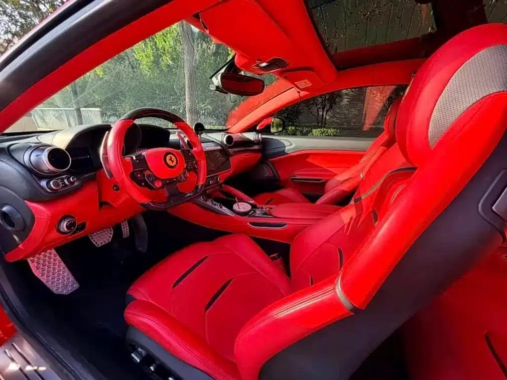 2017 GTC4Lusso 3.9T V8 — миниатюра 8