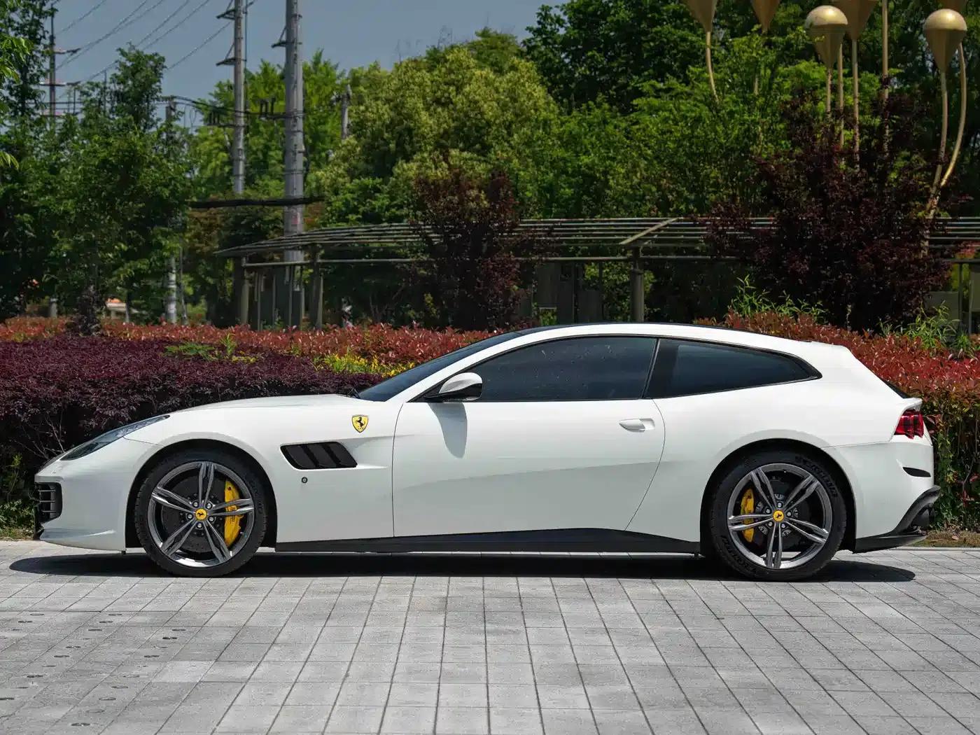 2016 GTC4Lusso 6.3L V12 — миниатюра 4