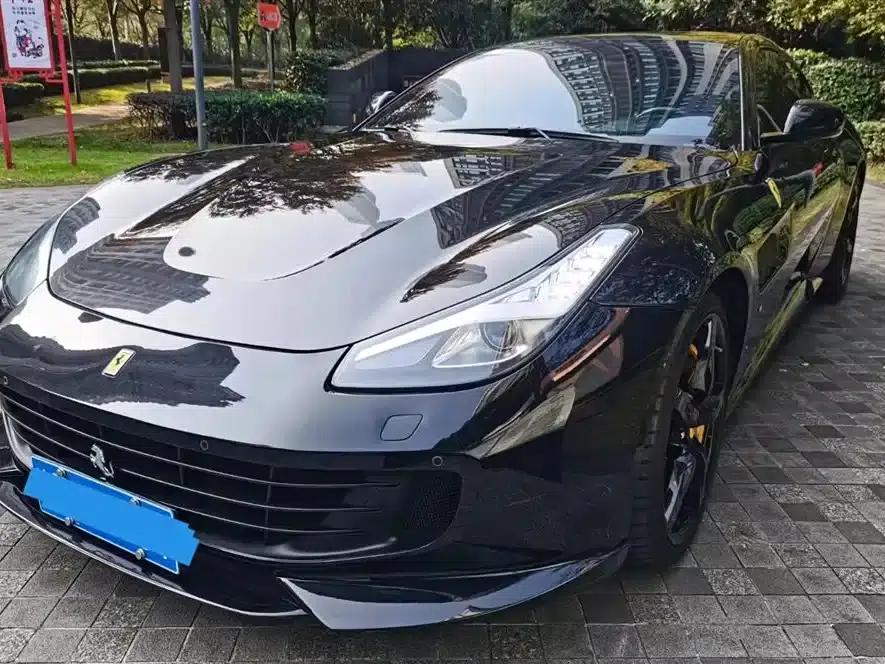 2017 GTC4Lusso 3.9T V8 — миниатюра 1
