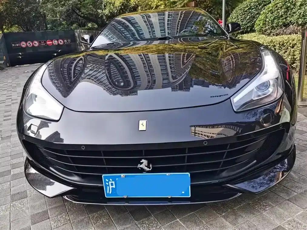 2017 GTC4Lusso 3.9T V8 — миниатюра 2