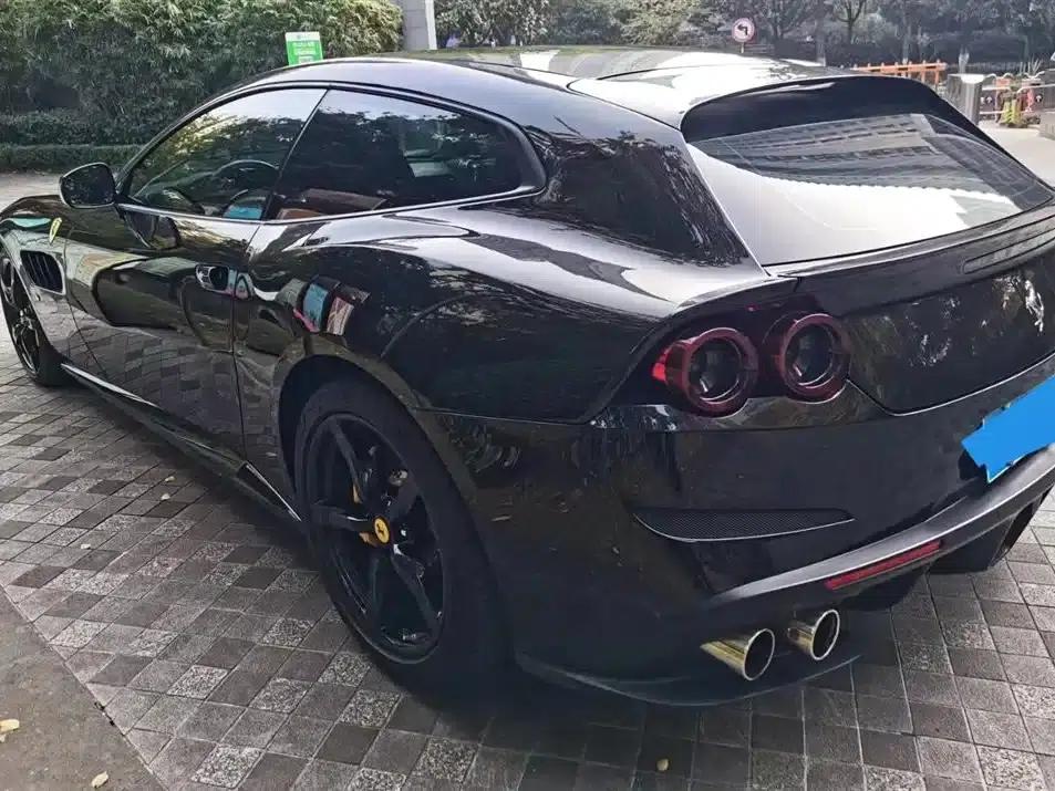 2017 GTC4Lusso 3.9T V8 — миниатюра 6
