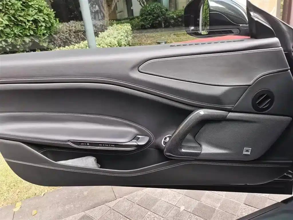2017 GTC4Lusso 3.9T V8 — миниатюра 8