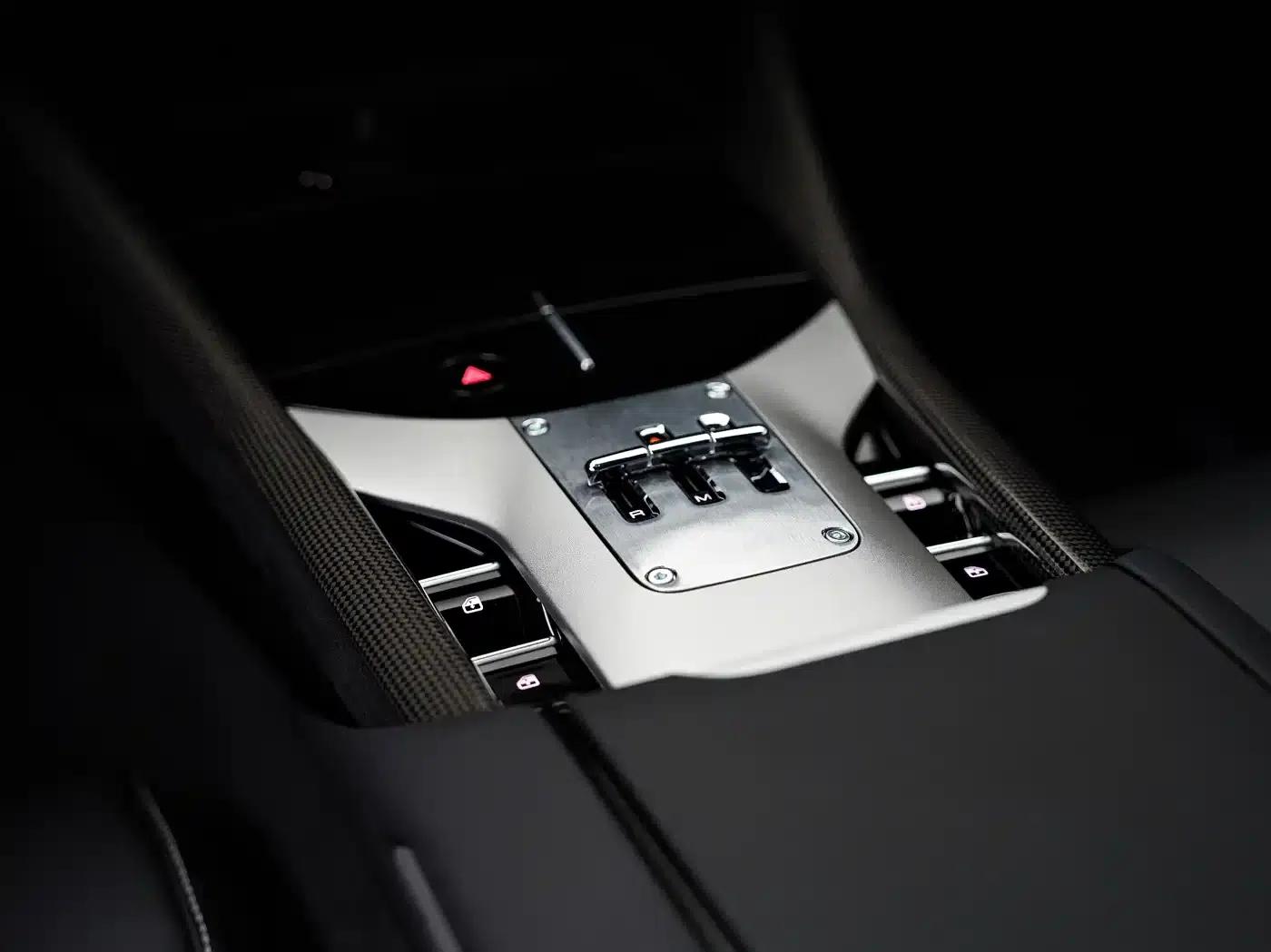 2023 Purosangue 6.5L V12 — миниатюра 23