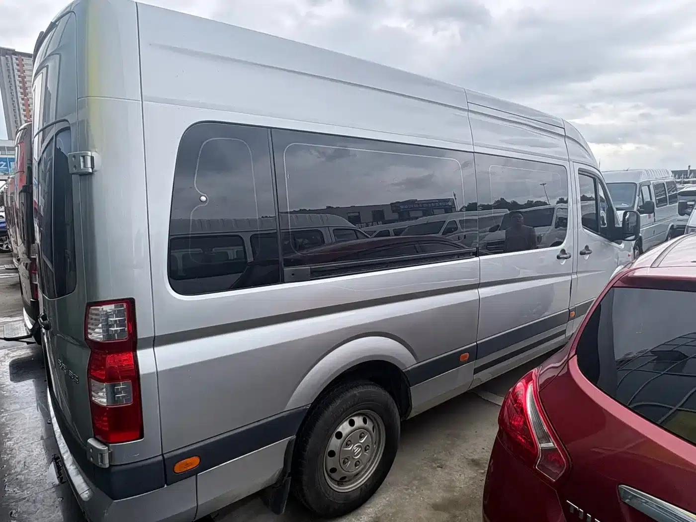 Tuano 2019 2.5T Multi-functional Extended Wheelbase 5-7 Seat 4J25TC3 — миниатюра 8