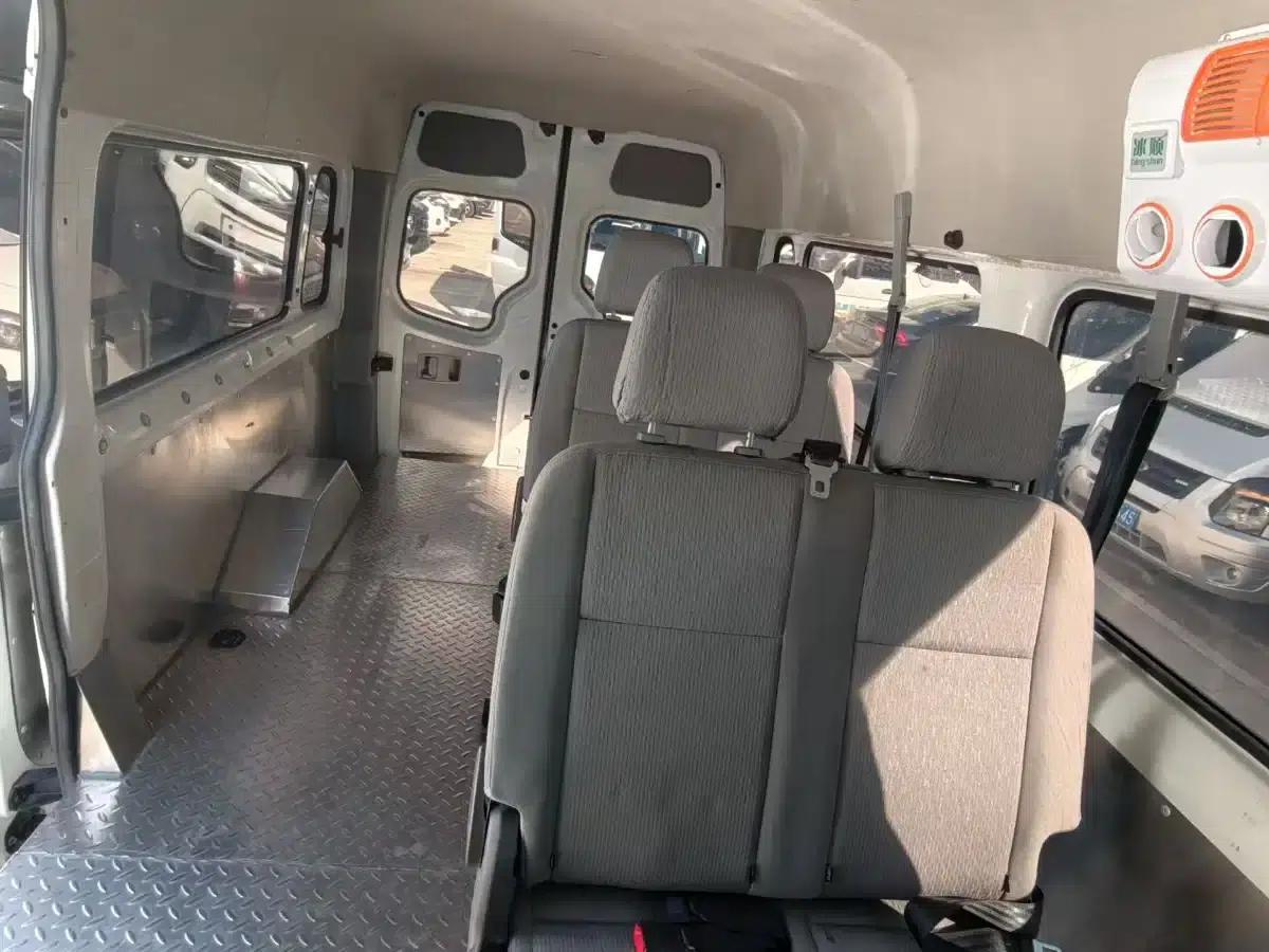 Tuano 2020 2.5T Manual Extended Wheelbase 6/7 Seats 4J25TC3 — миниатюра 6