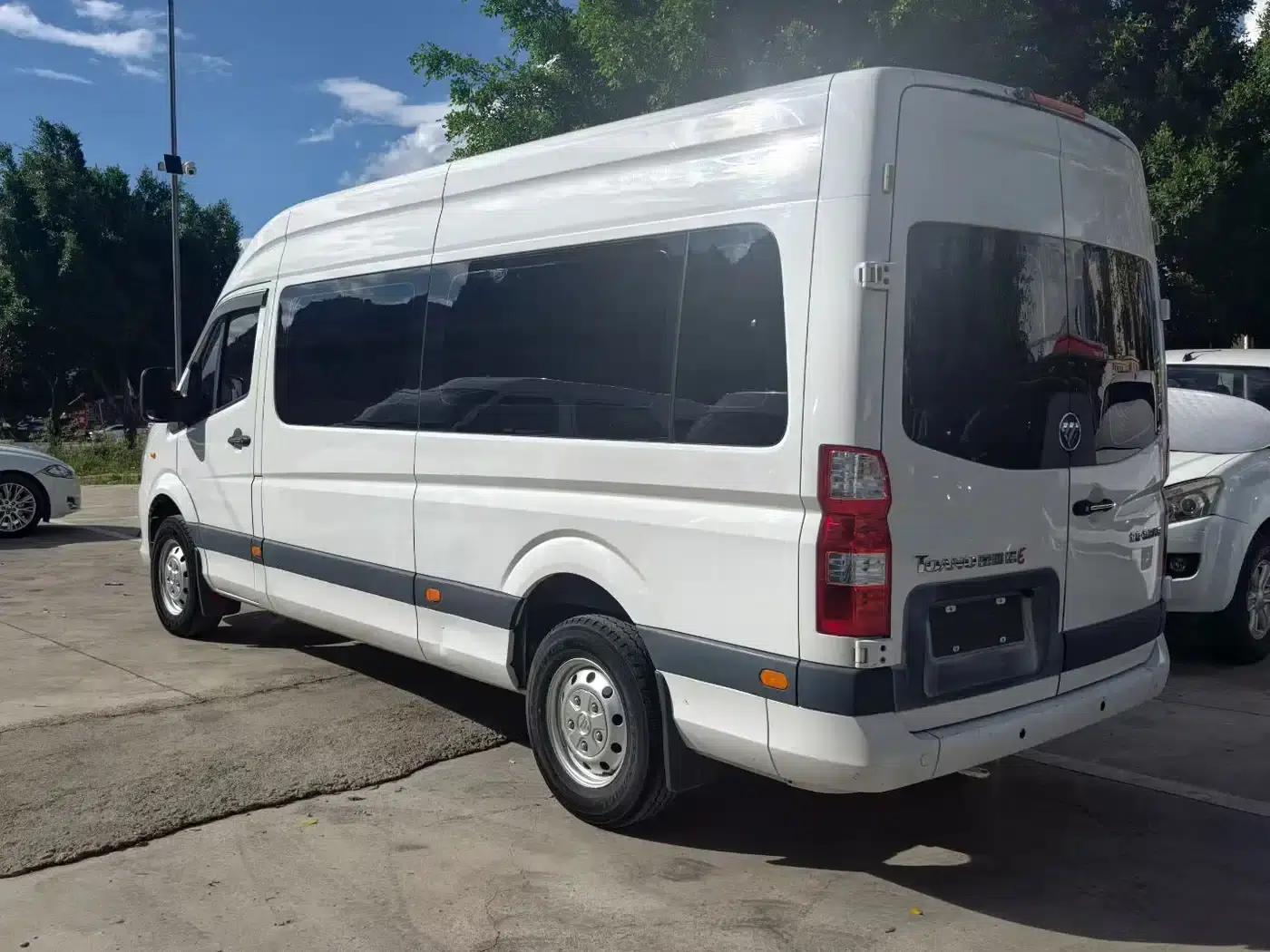 Tuano 2020 2.5T Manual Extended Wheelbase 6/7 Seats 4J25TC3 — миниатюра 7