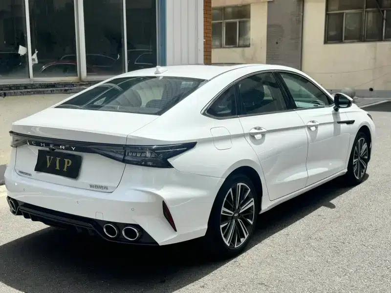 Chery Arrizo 8 2024 1.6TGDI DCT Premium Edition — миниатюра 6