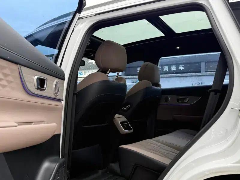 Chery Tiggo 8 PLUS 2025 Kunpeng 290TGDI DCT Premium Edition — миниатюра 15