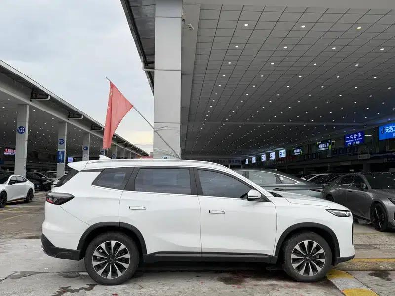 Chery Tiggo 8 PLUS 2025 Kunpeng 290TGDI DCT Premium Edition — миниатюра 7