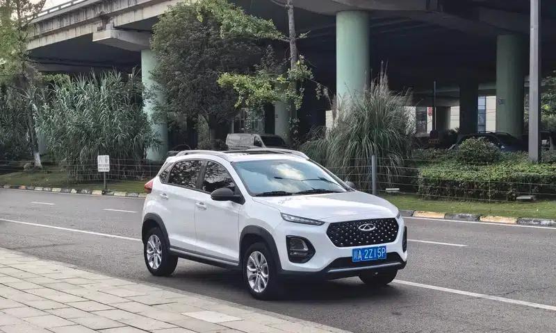 Chery Tiggo 3x 2021 PLUS 1.5L CVT Queen Edition — миниатюра 3
