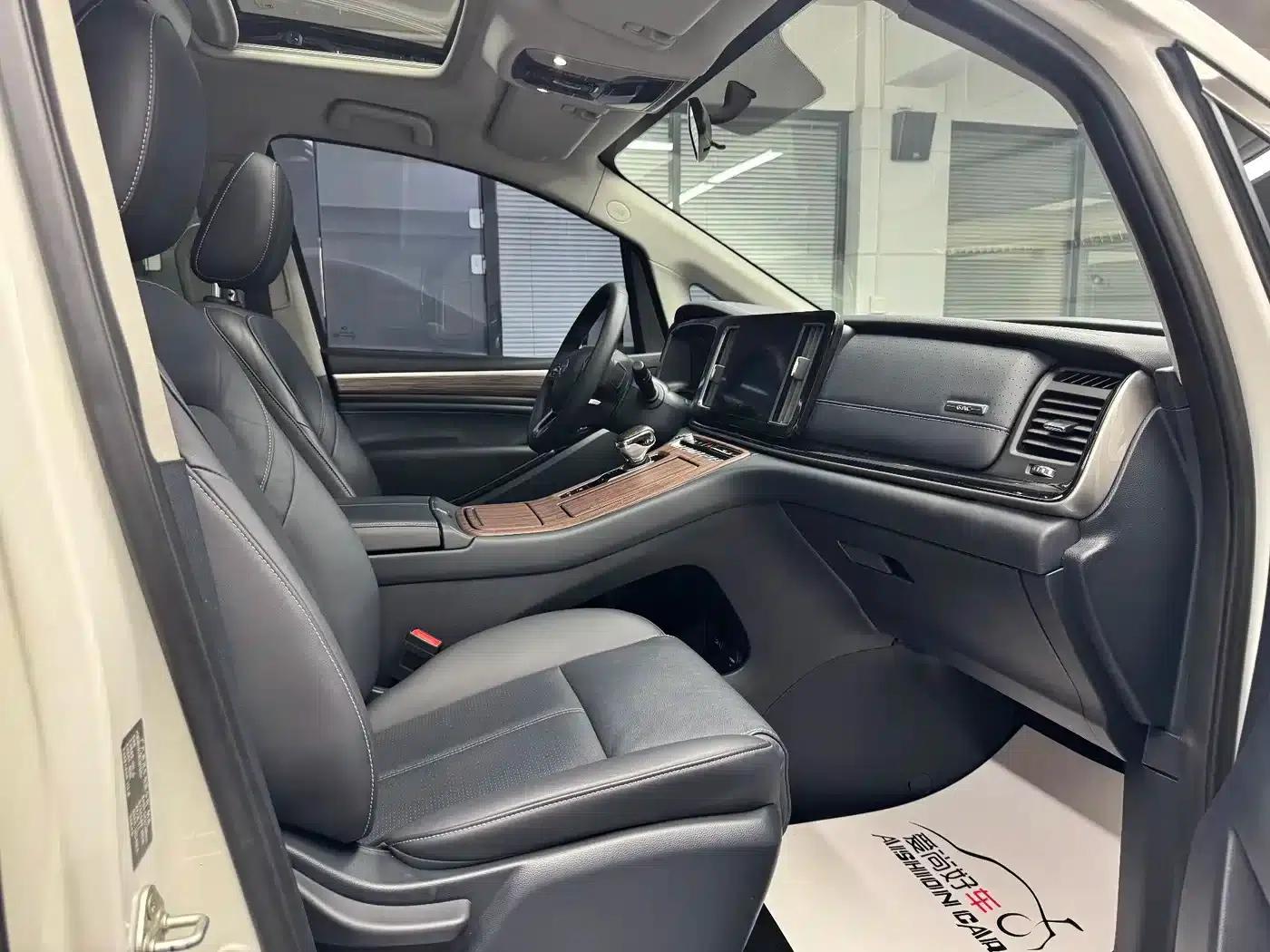 Trumpchi M8 2021 Leading Series 390T Premium Edition — миниатюра 11
