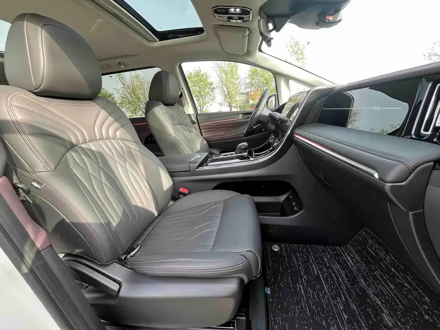 Trumpchi M8 2024 Master Series 400T Premium Edition — миниатюра 13