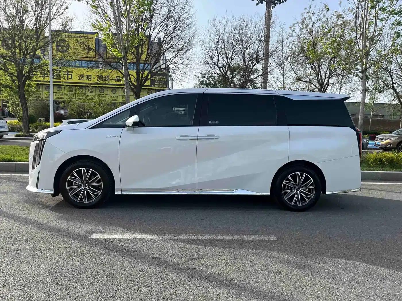 Trumpchi M8 2024 Master Series 400T Premium Edition — миниатюра 16