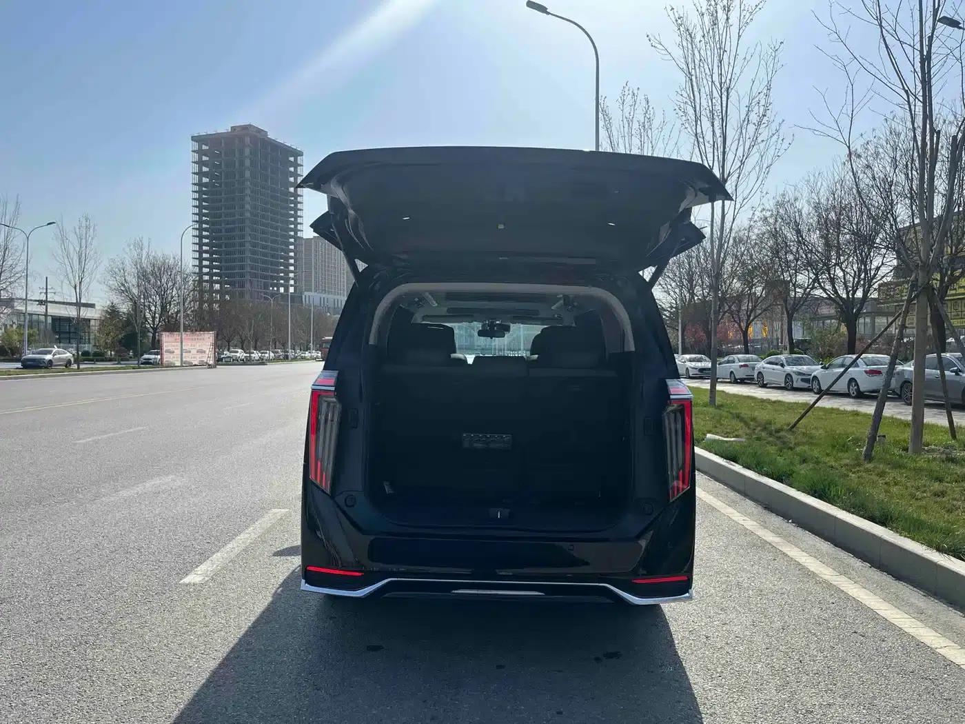 Trumpchi M8 2024 Master Series 400T Premium Edition — миниатюра 17