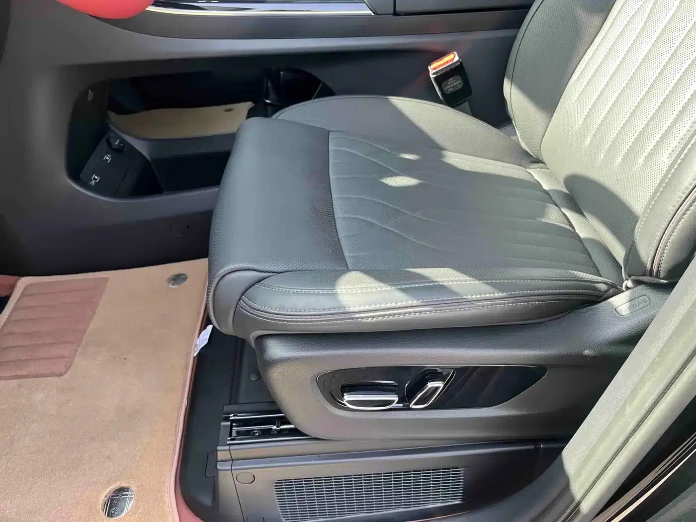Trumpchi M8 2024 Master Series 400T Premium Edition — миниатюра 9