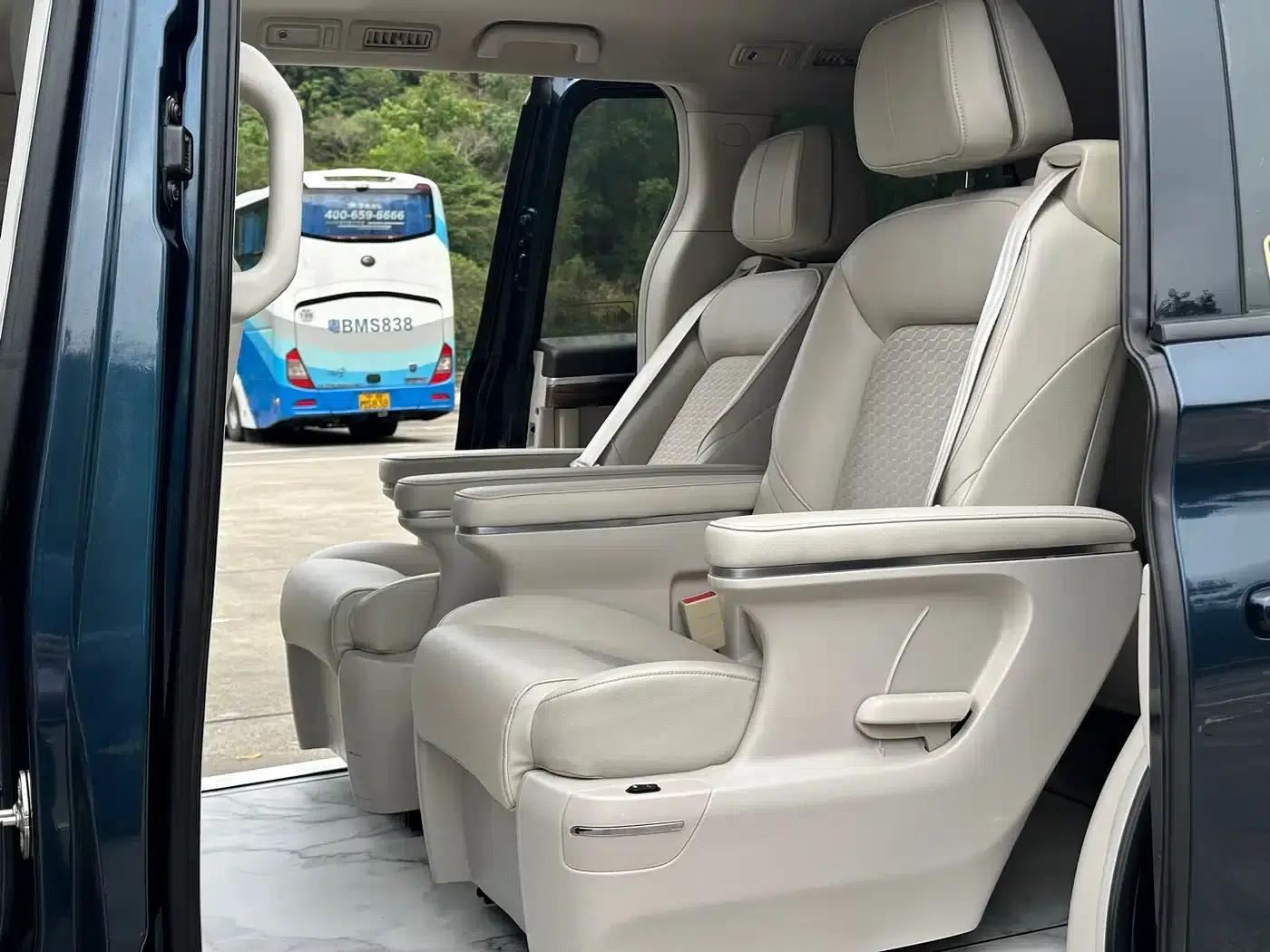 Trumpchi M8 2018 320T Luxury Edition — миниатюра 6
