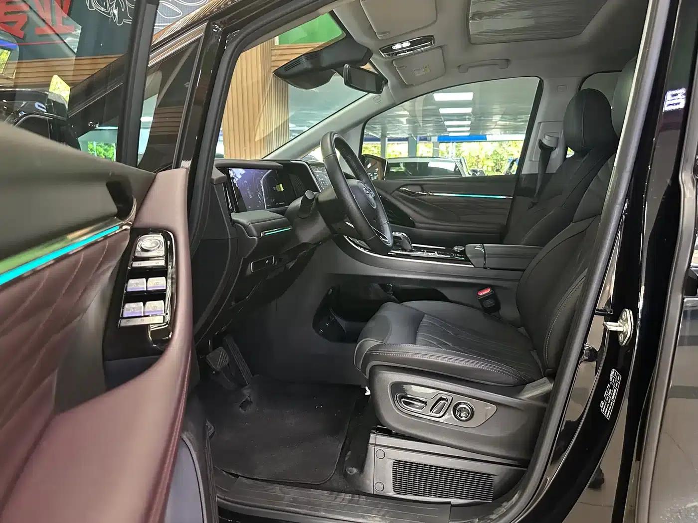 Trumpchi M8 2024 Master Series 400T Supreme Edition — миниатюра 7