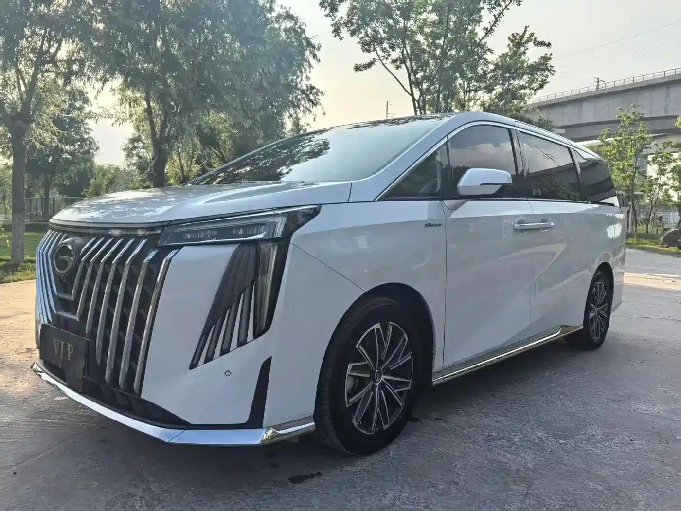 Trumpchi M8 2024 Master Series Super Hybrid Edition — миниатюра 1