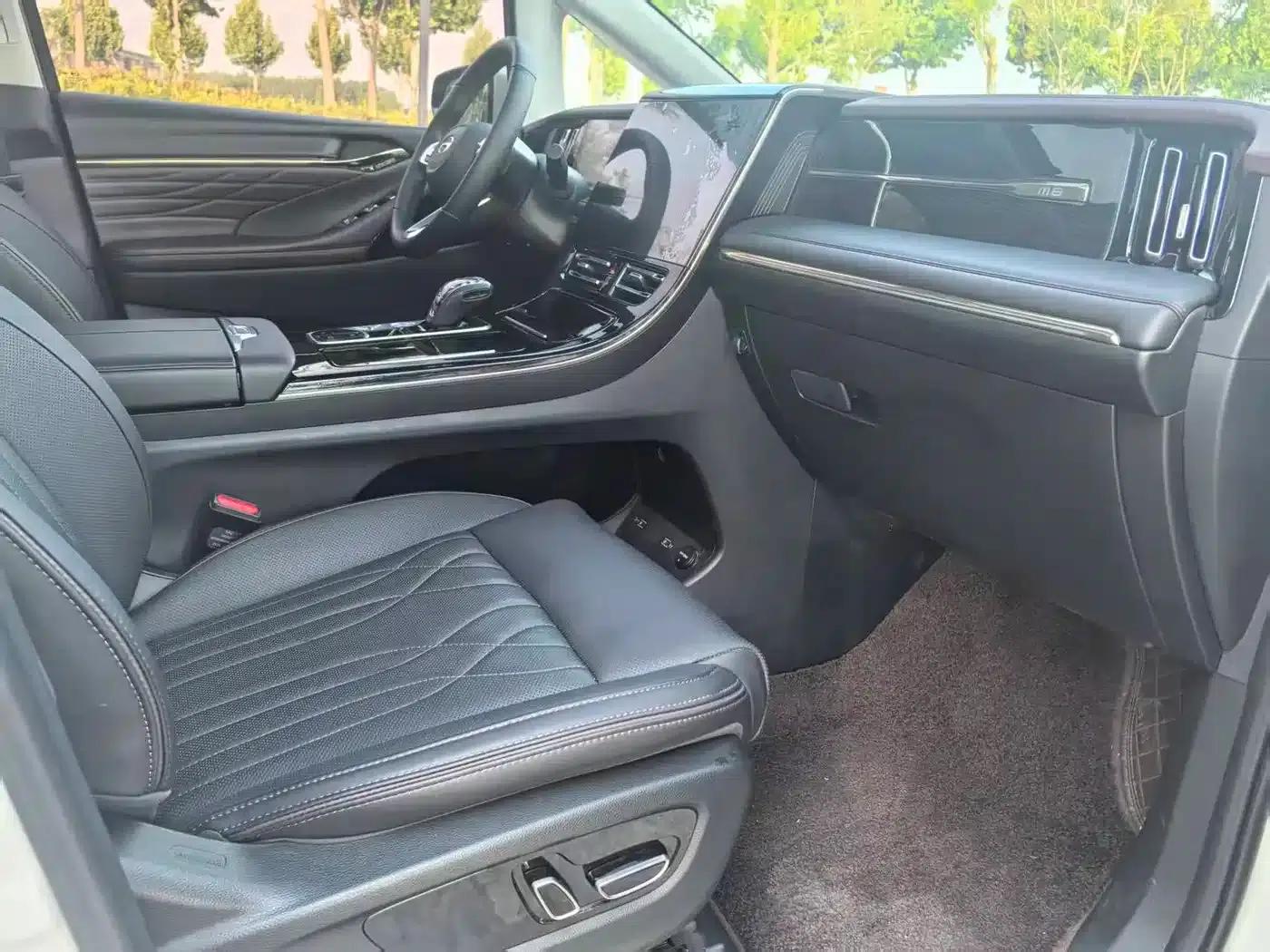 Trumpchi M8 2024 Master Series Super Hybrid Edition — миниатюра 12