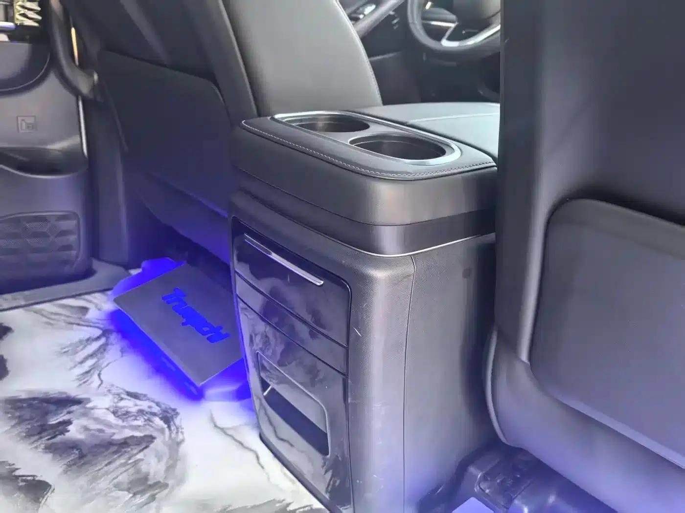 Trumpchi M8 2024 Master Series Super Hybrid Edition — миниатюра 13