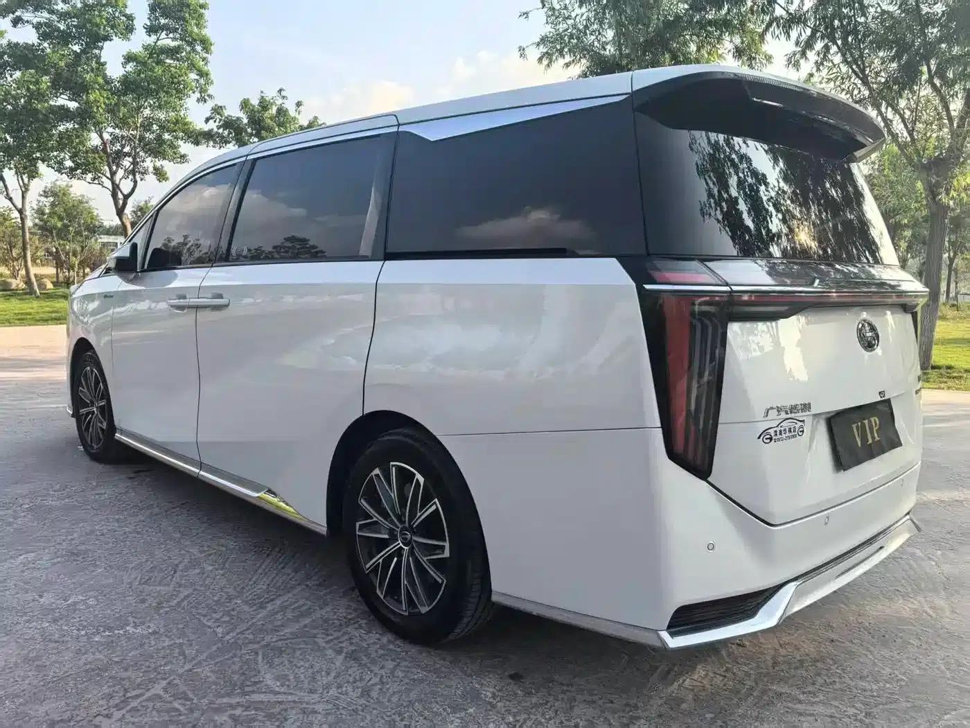 Trumpchi M8 2024 Master Series Super Hybrid Edition — миниатюра 21