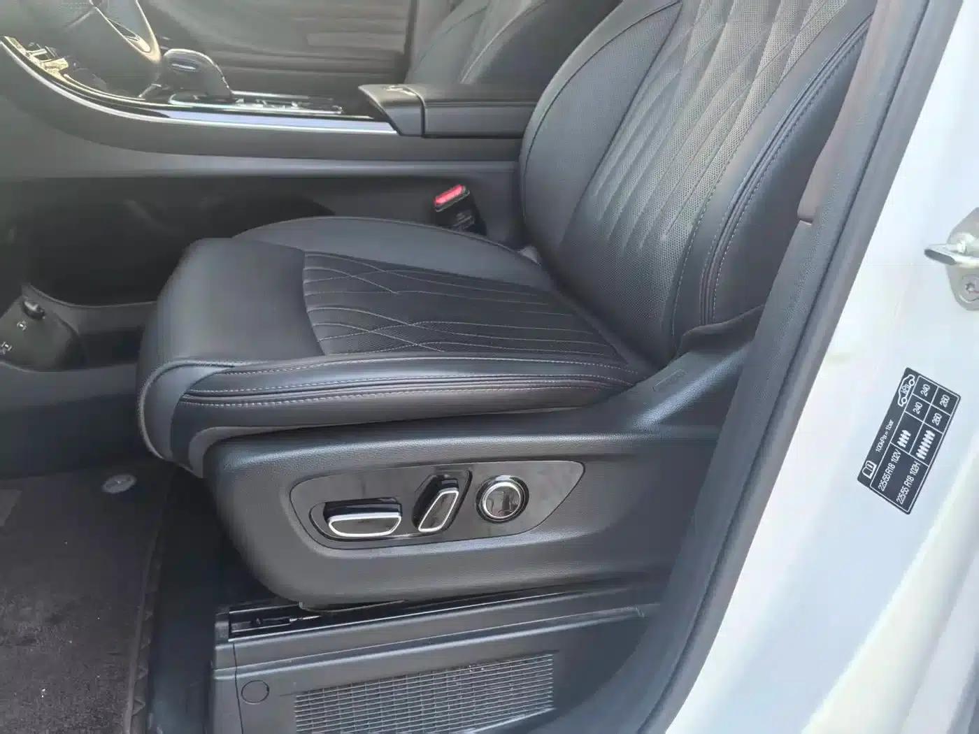 Trumpchi M8 2024 Master Series Super Hybrid Edition — миниатюра 7