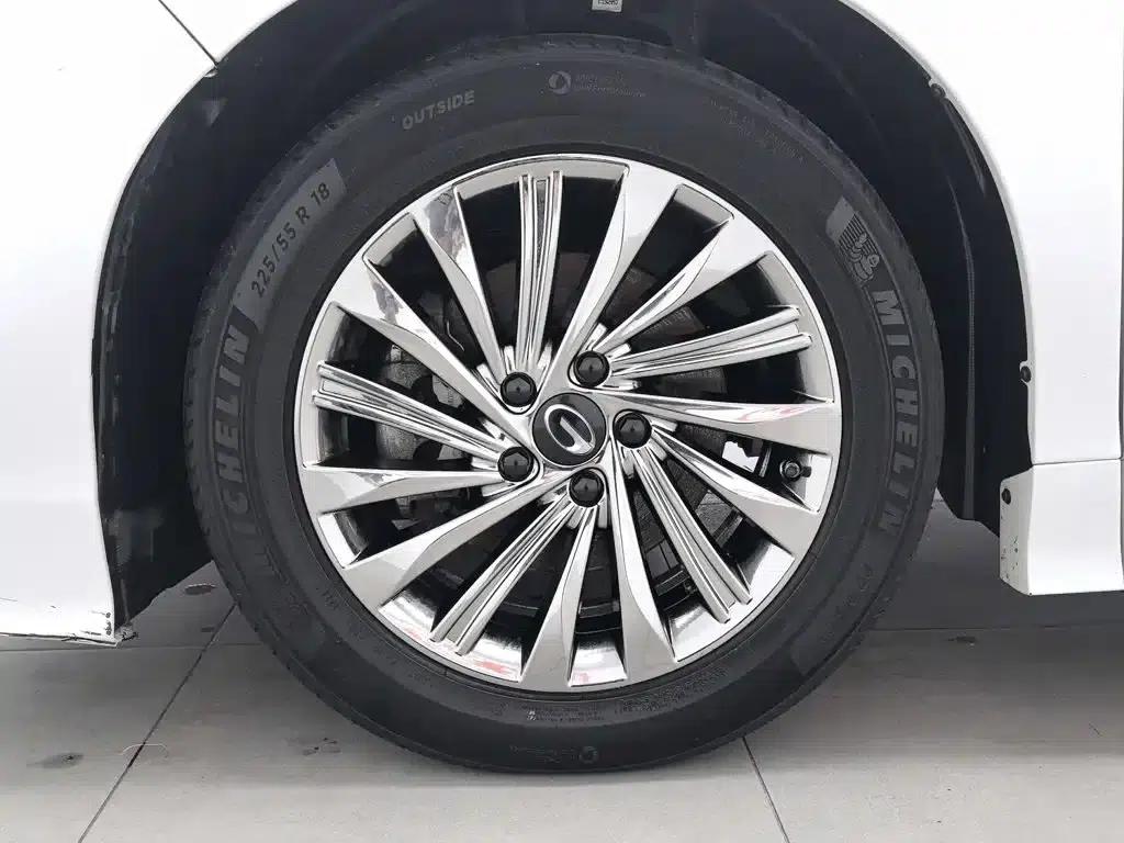 Trumpchi M8 2023 Master Series 390T Supreme Edition — миниатюра 17