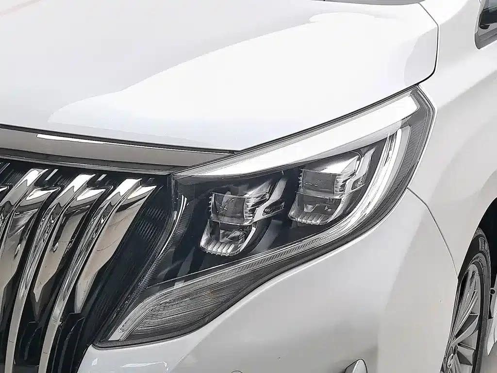 Trumpchi M8 2023 Master Series 390T Supreme Edition — миниатюра 7