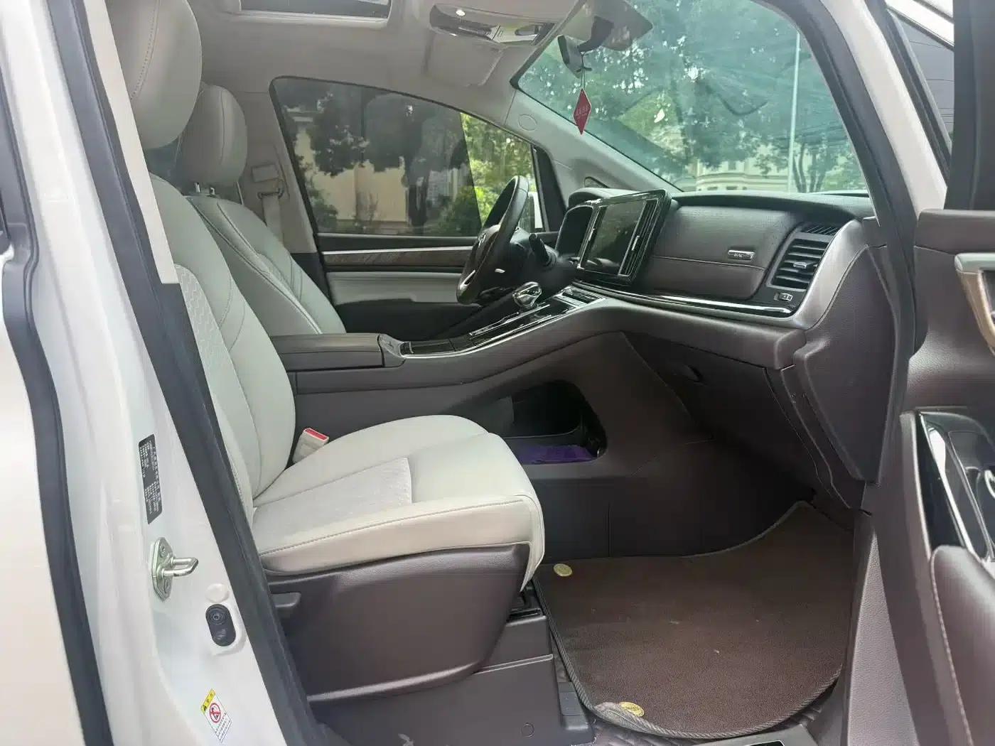 Trumpchi M8 2023 Leading Series 390T Luxury Edition — миниатюра 5
