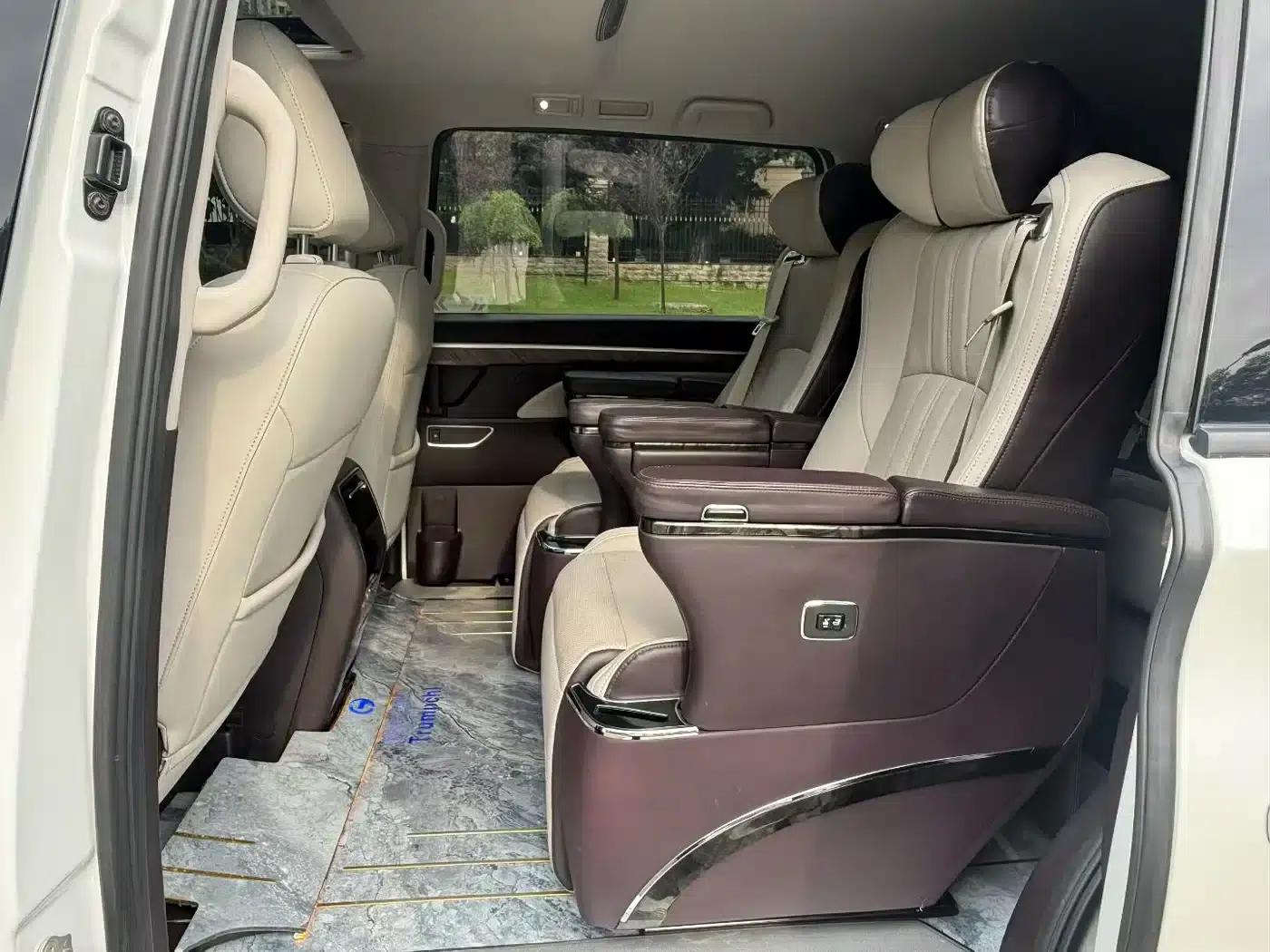 Trumpchi M8 2023 Leading Series 390T Luxury Edition — миниатюра 6