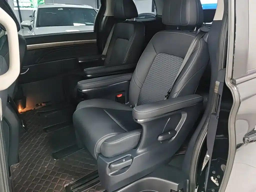 Trumpchi M8 2024 Leading Series 390T Luxury Edition — миниатюра 17