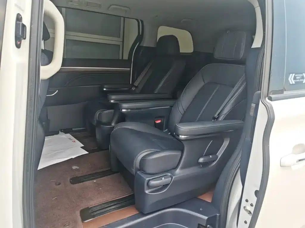 Trumpchi M8 2024 Leading Series 390T Premium Edition — миниатюра 17