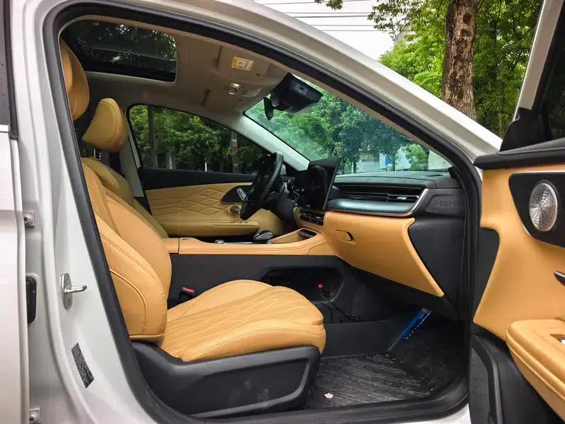 Chery Arrizo 8 PRO 2025 1.6T DCT Comfort Model — миниатюра 17