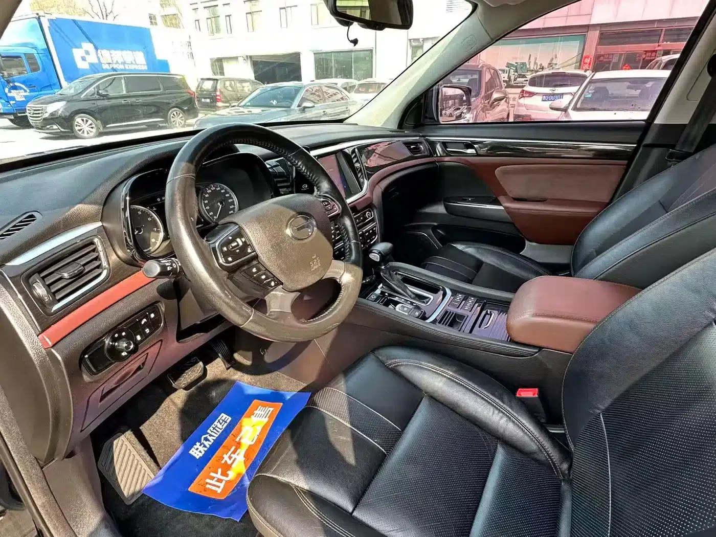 Trumpchi GS8 2017 320T 2WD Luxury Intelligent Connected Edition (7-seater) — миниатюра 4