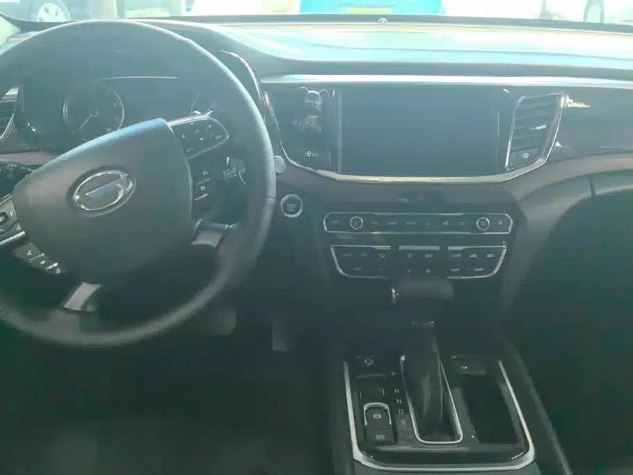 Trumpchi GS8 2017 320T 2WD Luxury Intelligent Connected Edition (7-seater) — миниатюра 12
