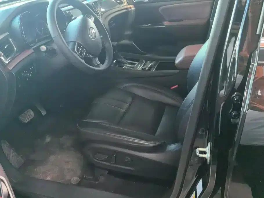 Trumpchi GS8 2017 320T 2WD Luxury Intelligent Connected Edition (7-seater) — миниатюра 9