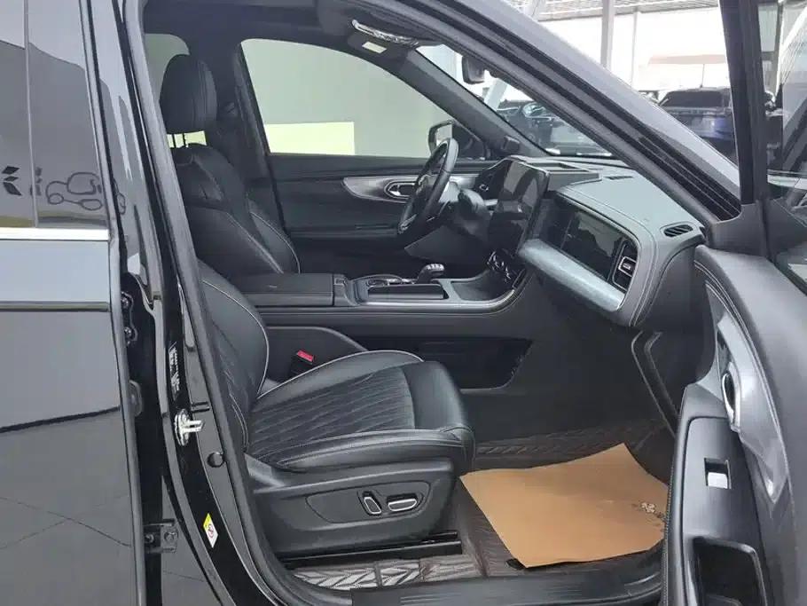 Trumpchi GS8 2022 Navigator Series 2.0TGDI 4WD Luxury Intelligent Connected Edition (7-seater) — миниатюра 8