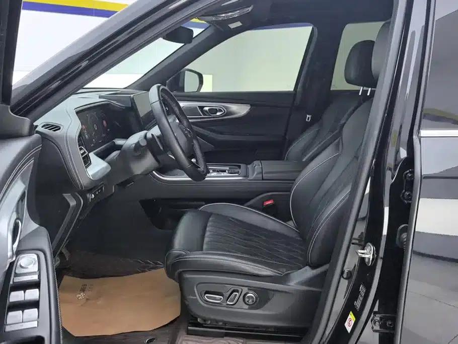 Trumpchi GS8 2022 Navigator Series 2.0TGDI 4WD Luxury Intelligent Connected Edition (7-seater) — миниатюра 9