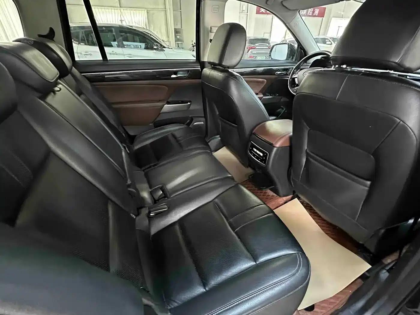 Trumpchi GS8 2017 320T 2WD Luxury Intelligent Connected Edition (7-seater) — миниатюра 12