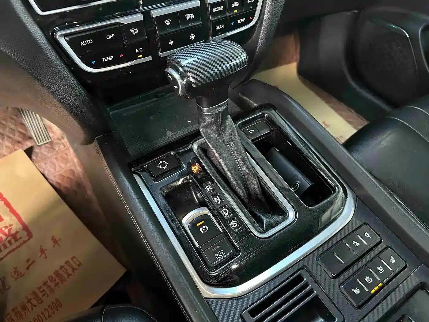 Trumpchi GS8 2017 320T 2WD Luxury Intelligent Connected Edition (7-seater) — миниатюра 9