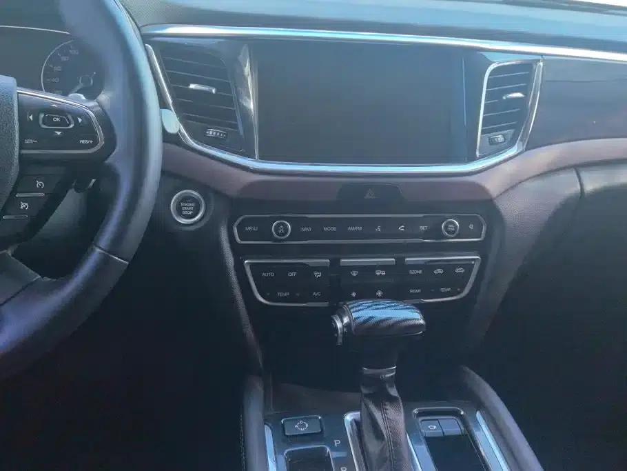 Trumpchi GS8 2017 320T 2WD Luxury Intelligent Connected Edition (7-seater) — миниатюра 13
