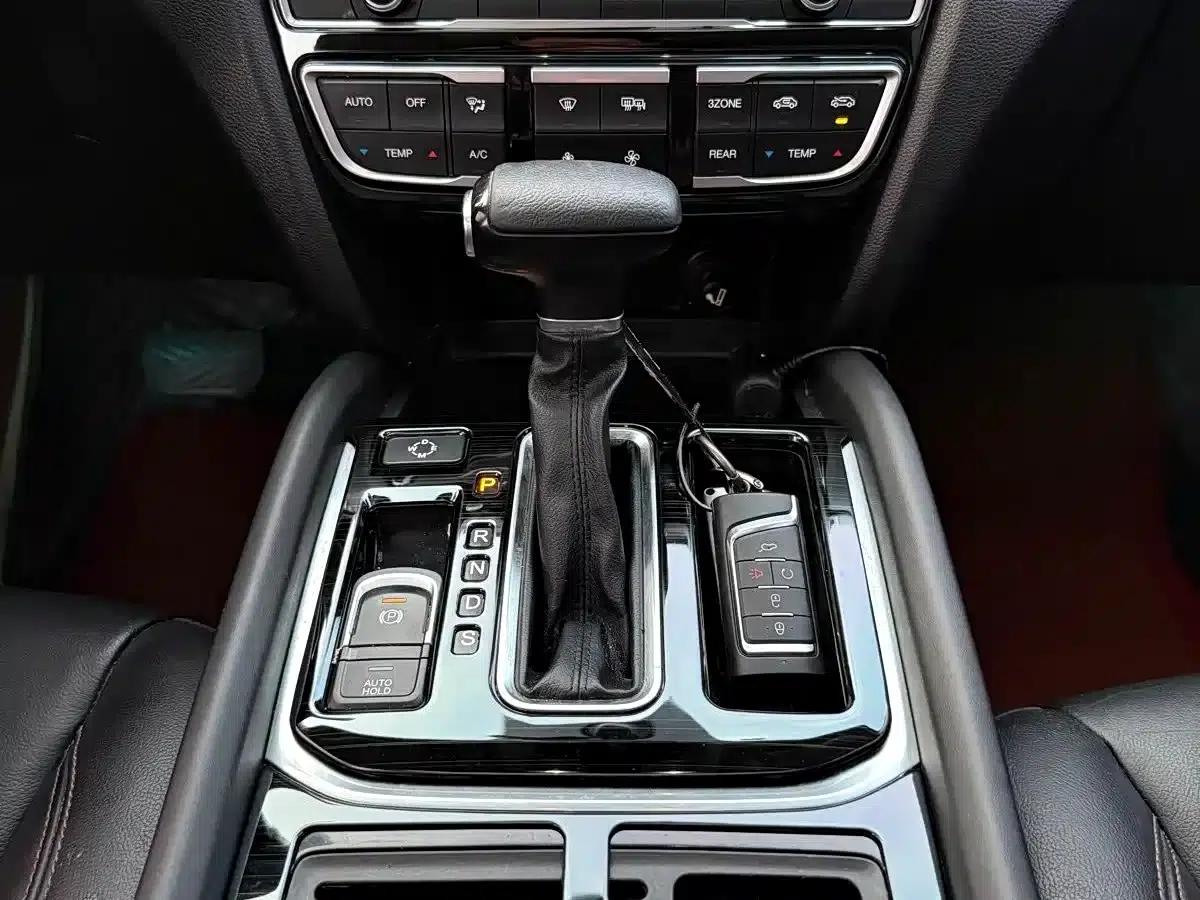 Trumpchi GS8 2017 320T 2WD Luxury Edition (7-seater) — миниатюра 11