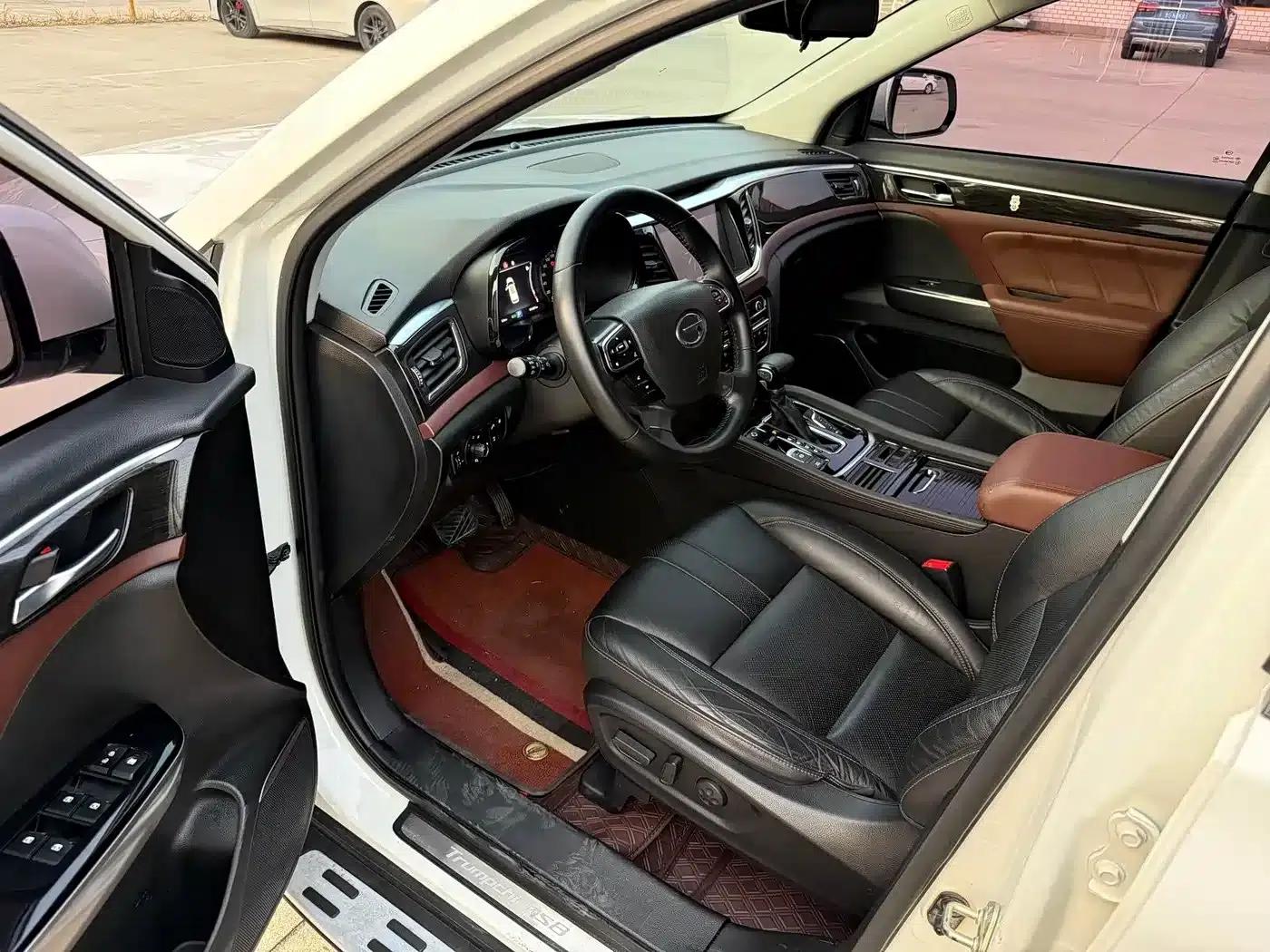 Trumpchi GS8 2017 320T 2WD Luxury Edition (7-seater) — миниатюра 13