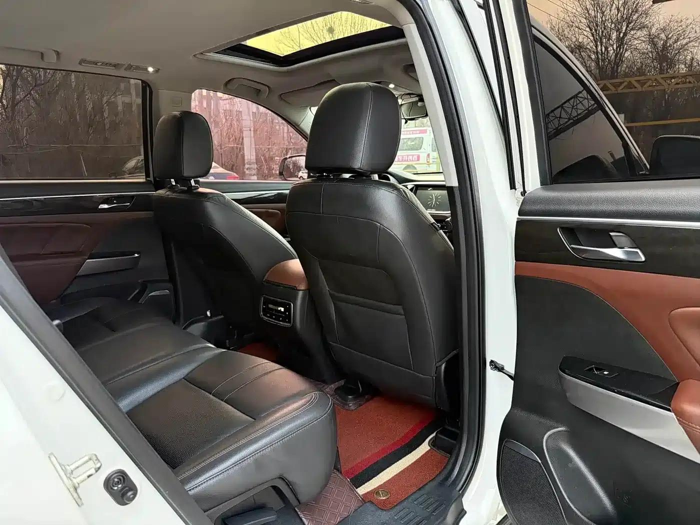 Trumpchi GS8 2017 320T 2WD Luxury Edition (7-seater) — миниатюра 17