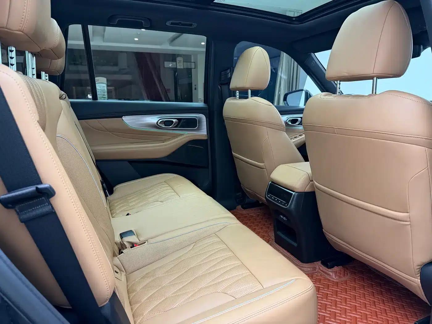 Trumpchi GS8 2024 Navigator Series 2.0TGDI 2WD Luxury Intelligent Connected Edition 7-Seater — миниатюра 12