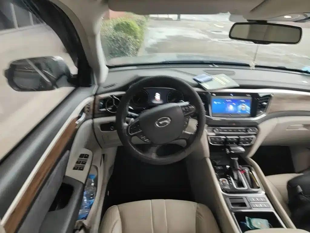 Trumpchi GS8 2017 320T 2WD Luxury Intelligent Connected Edition (7-seater) — миниатюра 3