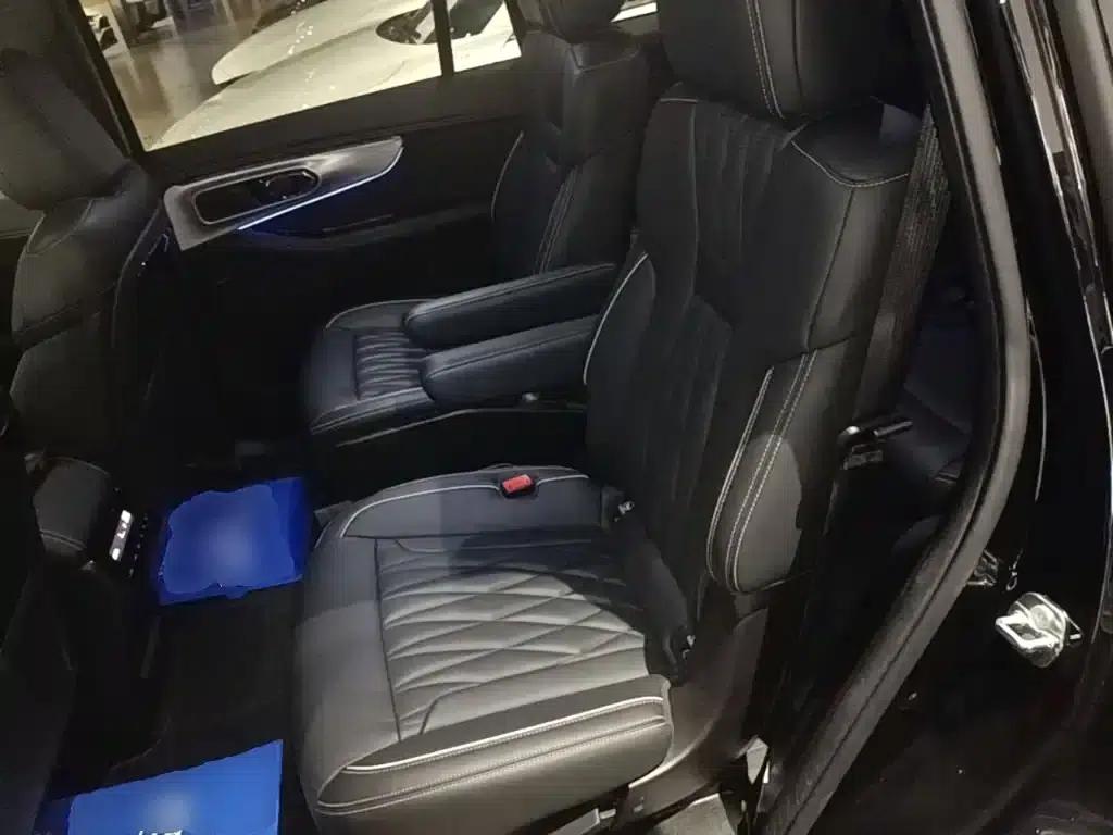 Trumpchi GS8 2022 Hybrid Series 2.0TM 2WD Premium Edition (Six Seats) — миниатюра 17