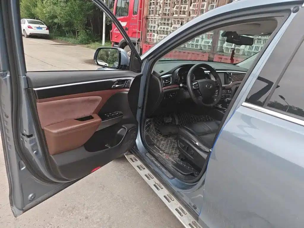 Trumpchi GS8 2017 320T 2WD Luxury Intelligent Connected Edition (7-seater) — миниатюра 14