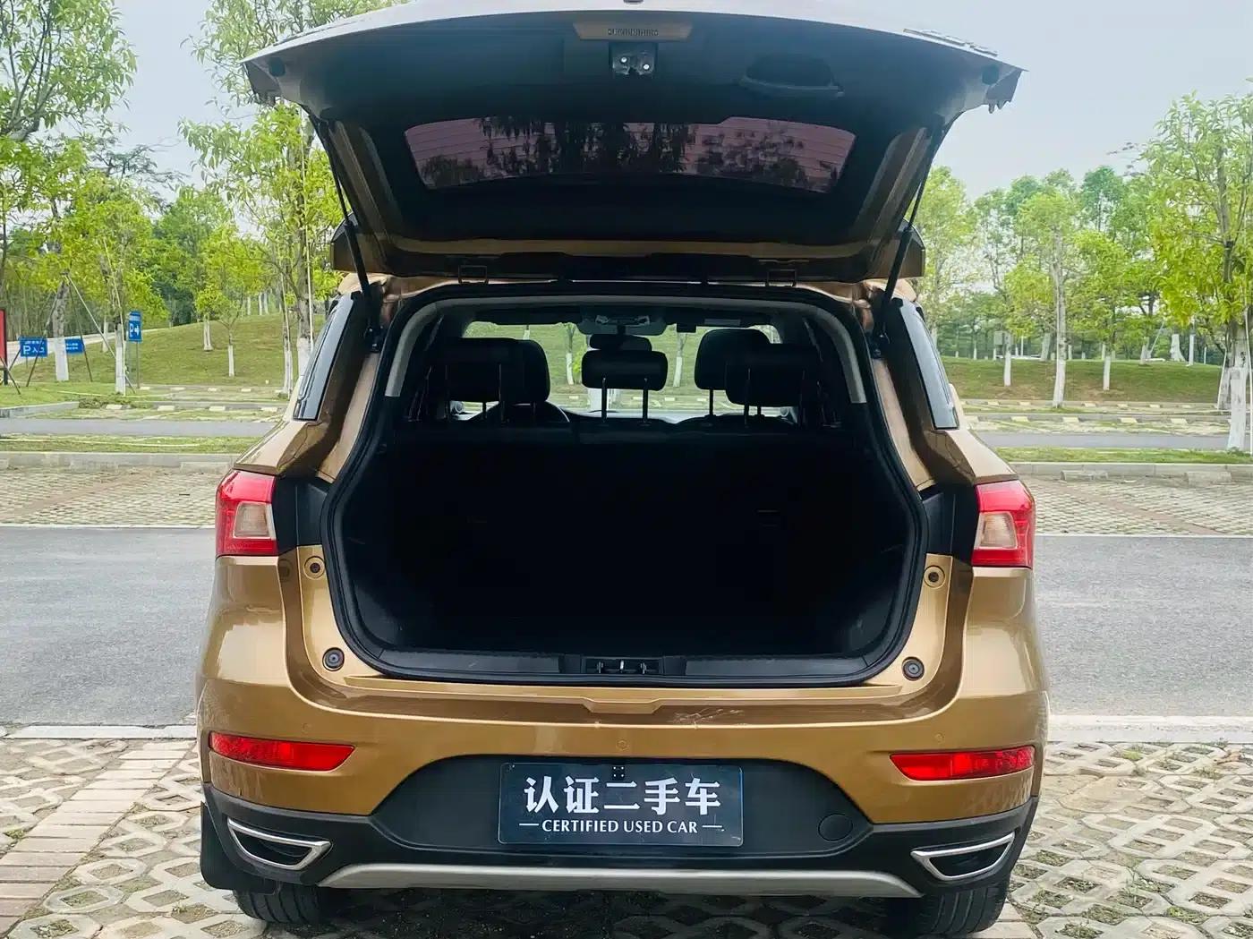 Trumpchi GS4 2017 235T Automatic 2WD Elite Edition — миниатюра 8