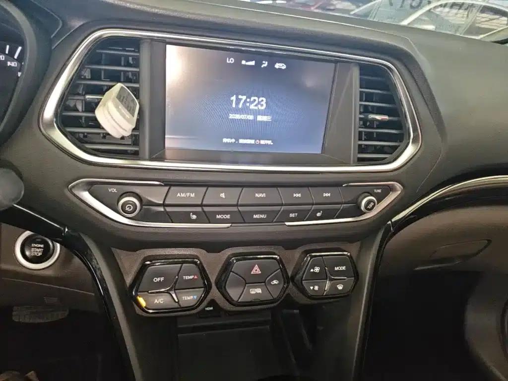 Trumpchi GS4 2015 200T G-DCT Luxury Edition — миниатюра 13